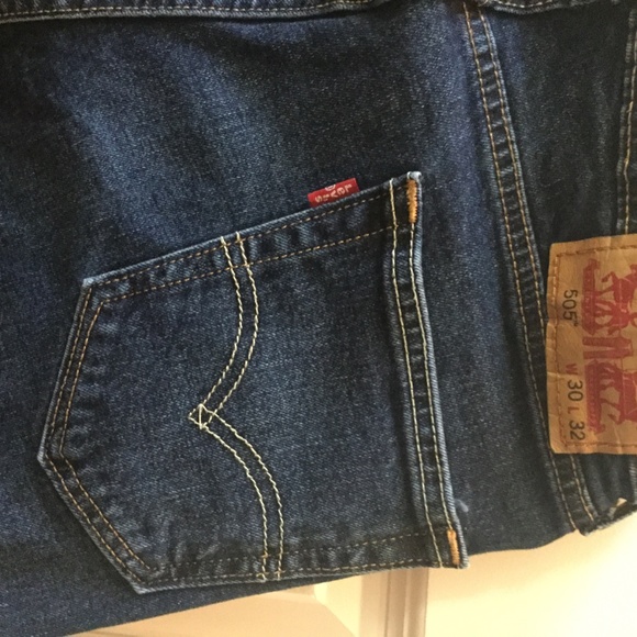 Levi’s 505 men’s jeans. Size W30 x L32. - Picture 3 of 3